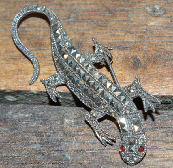 lizard pin
