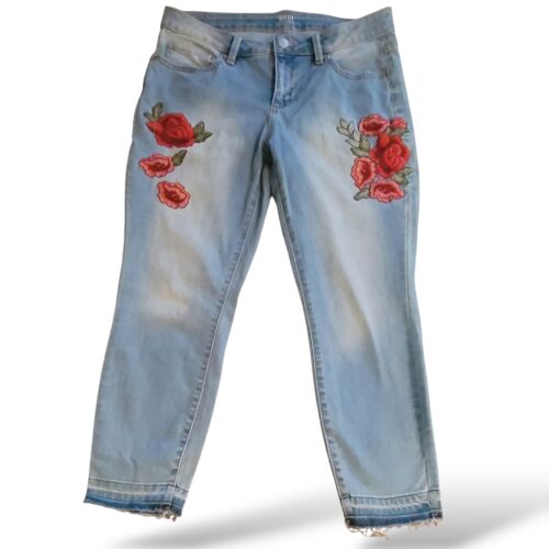 A.N.A. Vintage Washed Look Denim Skinny Jeans Embroidered Floral Raw Hem